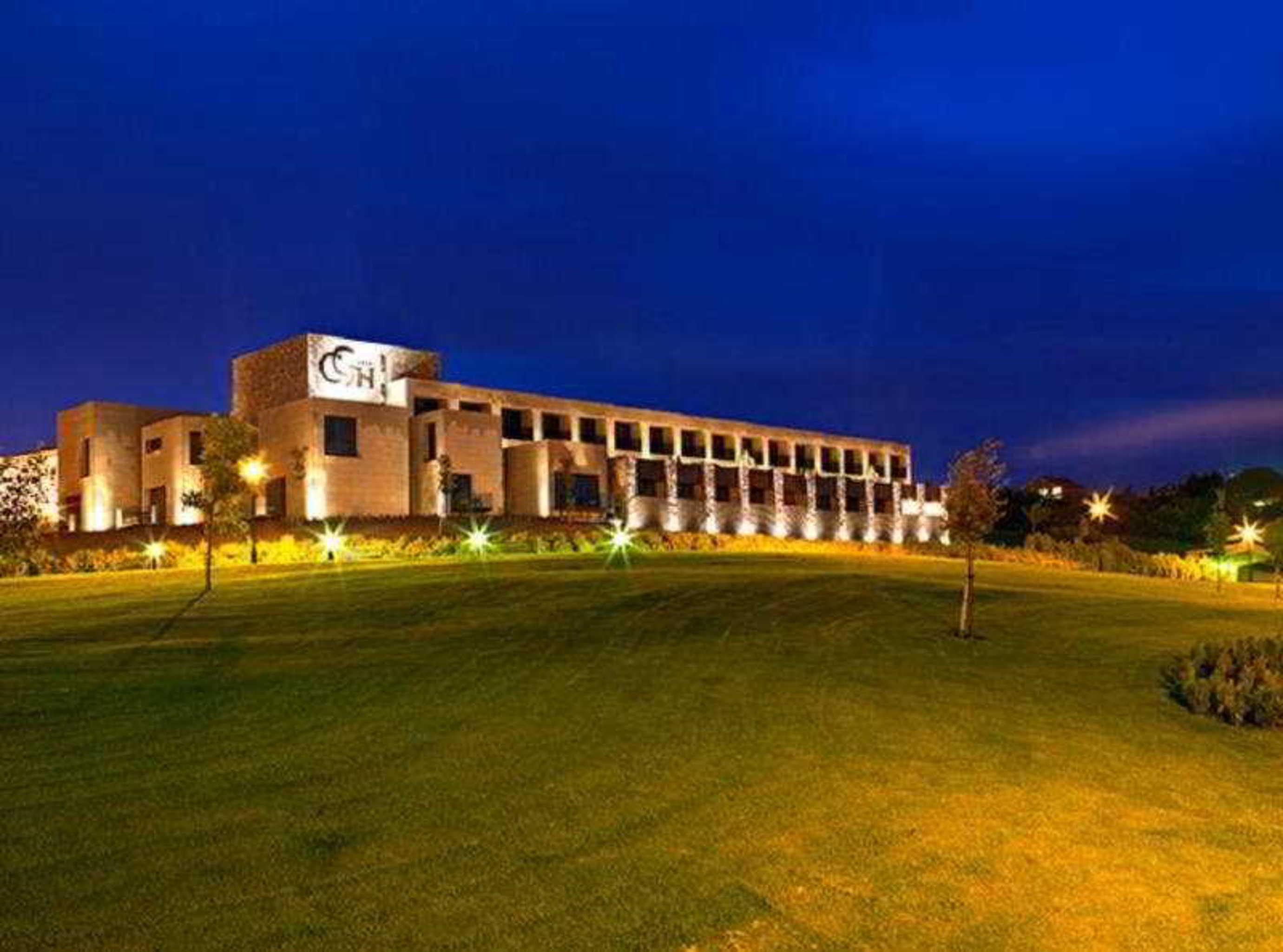 Hotel Castillo De Gorraiz&Spa Экстерьер фото