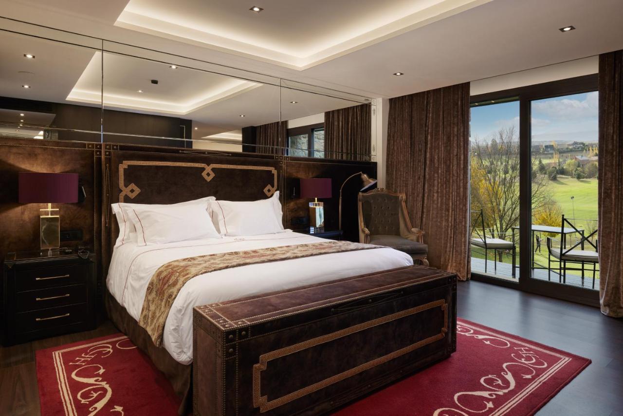 Hotel Castillo De Gorraiz&Spa Экстерьер фото